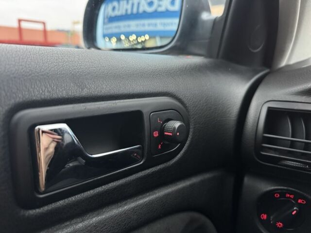 Сірий Фольксваген Пассат Варіант, об'ємом двигуна 2 л та пробігом 254 тис. км за 3990 $, фото 16 на Automoto.ua