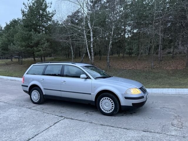 Сірий Фольксваген Пассат Варіант, об'ємом двигуна 0 л та пробігом 280 тис. км за 1999 $, фото 1 на Automoto.ua