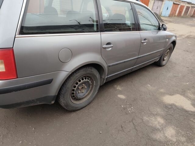 Серый Фольксваген Пассат Вариант, объемом двигателя 1.9 л и пробегом 350 тыс. км за 3900 $, фото 4 на Automoto.ua