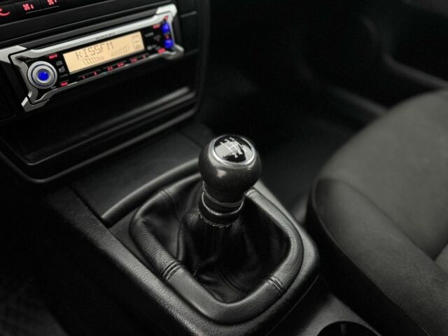 Сірий Фольксваген Пассат Варіант, об'ємом двигуна 2 л та пробігом 254 тис. км за 3990 $, фото 13 на Automoto.ua