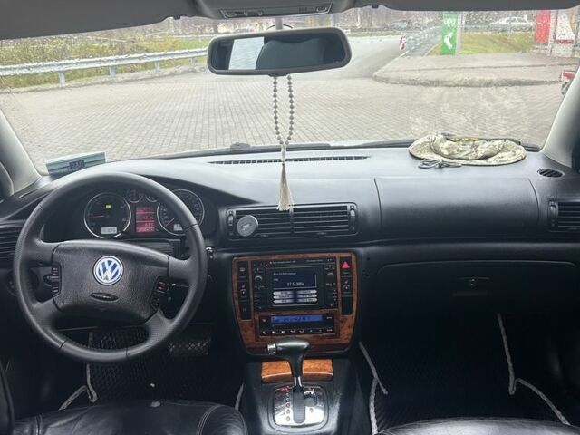 Сірий Фольксваген Пассат Варіант, об'ємом двигуна 2.5 л та пробігом 330 тис. км за 4700 $, фото 6 на Automoto.ua