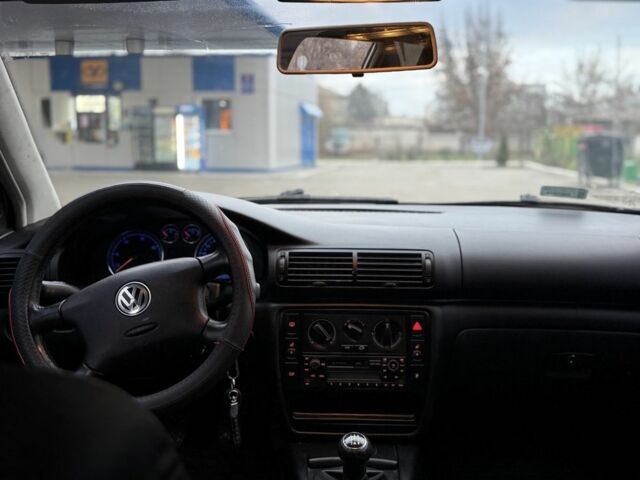 Серый Фольксваген Пассат Вариант, объемом двигателя 1.9 л и пробегом 300 тыс. км за 2650 $, фото 5 на Automoto.ua