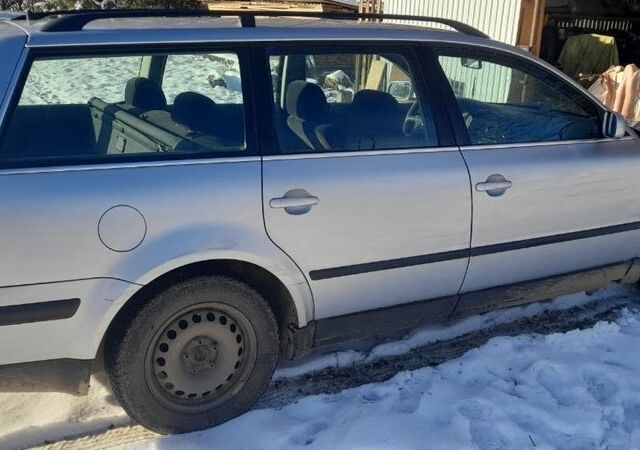 Серый Фольксваген Пассат Вариант, объемом двигателя 1.9 л и пробегом 300 тыс. км за 4000 $, фото 3 на Automoto.ua