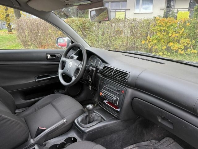 Серый Фольксваген Пассат Вариант, объемом двигателя 1.9 л и пробегом 290 тыс. км за 1800 $, фото 6 на Automoto.ua