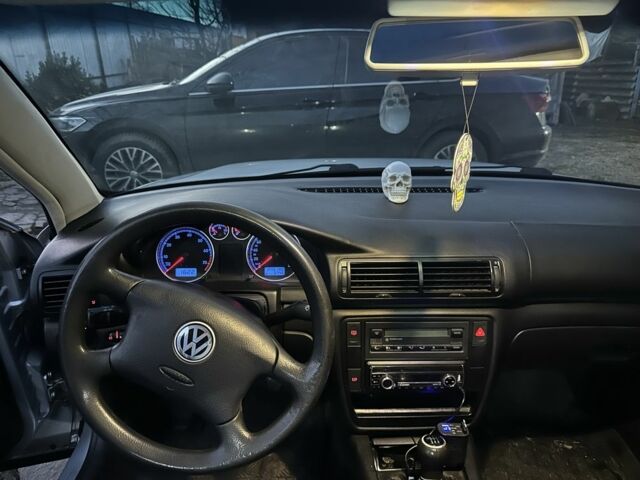 Серый Фольксваген Пассат Вариант, объемом двигателя 1.6 л и пробегом 245 тыс. км за 2200 $, фото 10 на Automoto.ua