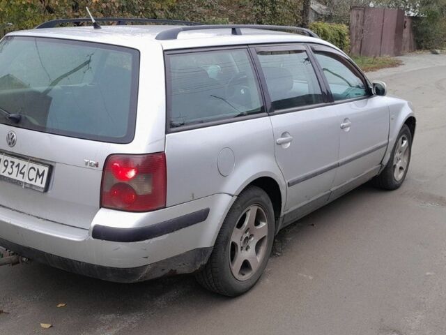 Фольксваген Пассат Варіант 2002 у Малине на Automoto.ua Сірий Фольксваген Пассат Варіант, об'ємом двигуна 1.9 л та пробігом 400 тис. км за 3000 $, фото 6 на Automoto.ua