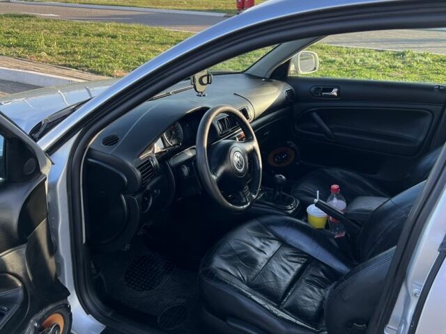 Серый Фольксваген Пассат Вариант, объемом двигателя 0 л и пробегом 396 тыс. км за 2800 $, фото 9 на Automoto.ua