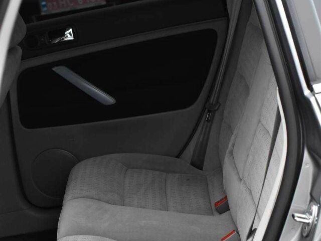 Серый Фольксваген Пассат Вариант, объемом двигателя 1.6 л и пробегом 205 тыс. км за 6250 $, фото 17 на Automoto.ua