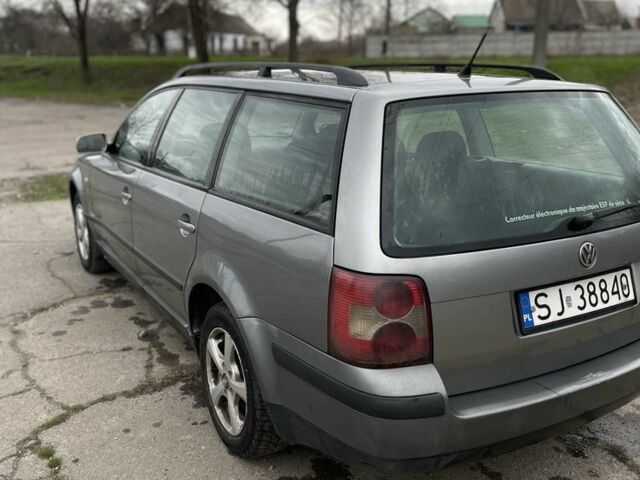 Сірий Фольксваген Пассат Варіант, об'ємом двигуна 1.9 л та пробігом 300 тис. км за 2300 $, фото 4 на Automoto.ua