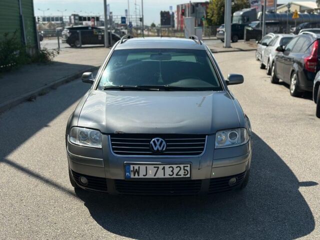 Фольксваген Пассат Вариант 2002 в Кременце на Automoto.ua Серый Фольксваген Пассат Вариант, объемом двигателя 0 л и пробегом 300 тыс. км за 1799 $, фото 4 на Automoto.ua