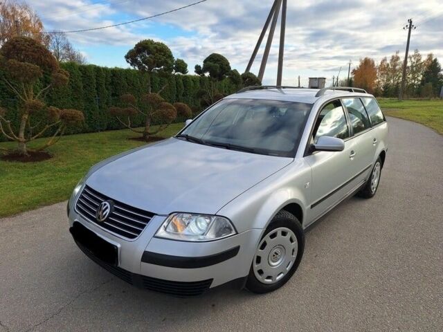 Сірий Фольксваген Пассат Варіант, об'ємом двигуна 0 л та пробігом 300 тис. км за 1350 $, фото 1 на Automoto.ua