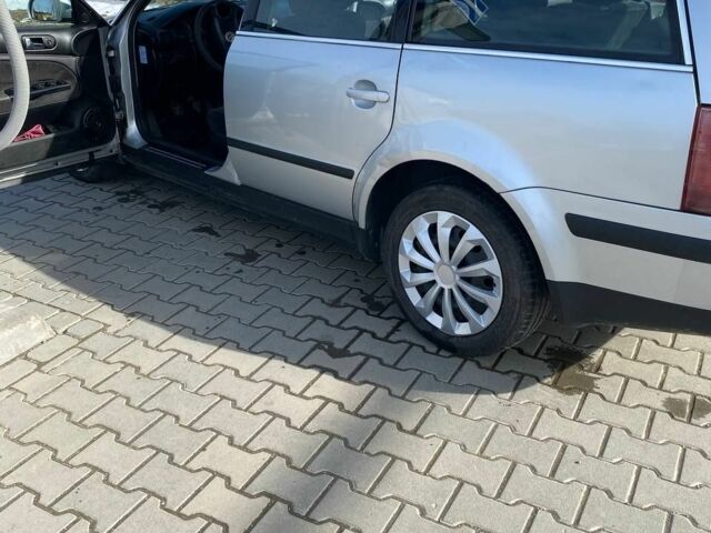 Серый Фольксваген Пассат Вариант, объемом двигателя 1.9 л и пробегом 350 тыс. км за 1700 $, фото 2 на Automoto.ua