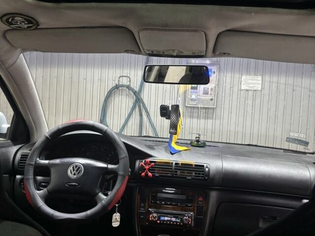 Серый Фольксваген Пассат Вариант, объемом двигателя 1.9 л и пробегом 334 тыс. км за 2550 $, фото 6 на Automoto.ua