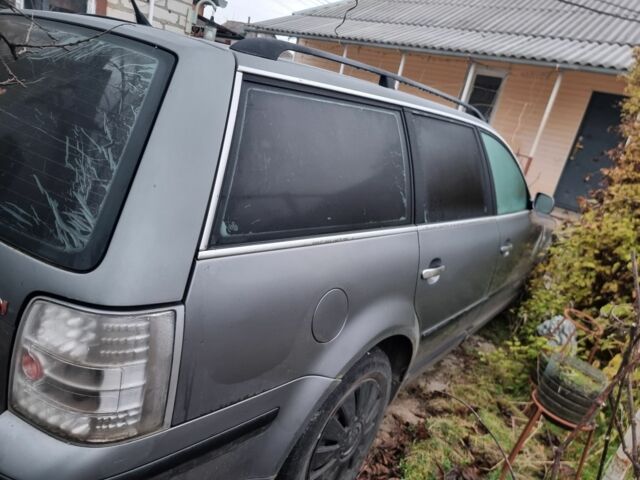 Серый Фольксваген Пассат Вариант, объемом двигателя 1.9 л и пробегом 439 тыс. км за 2300 $, фото 3 на Automoto.ua