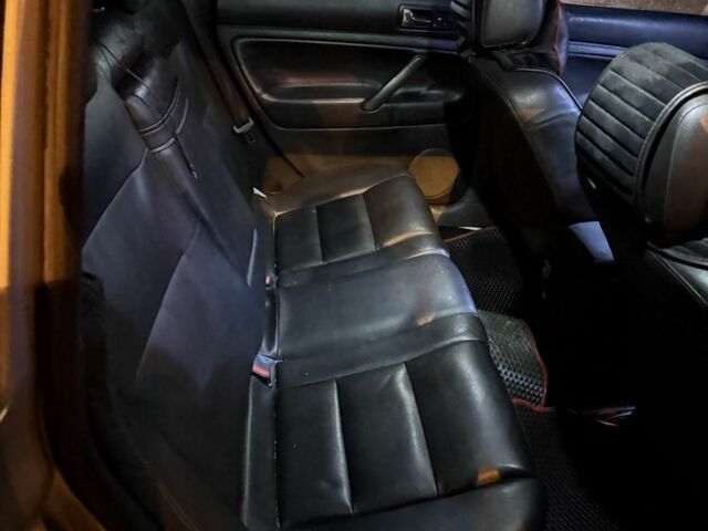 Серый Фольксваген Пассат Вариант, объемом двигателя 1.9 л и пробегом 394 тыс. км за 3599 $, фото 6 на Automoto.ua