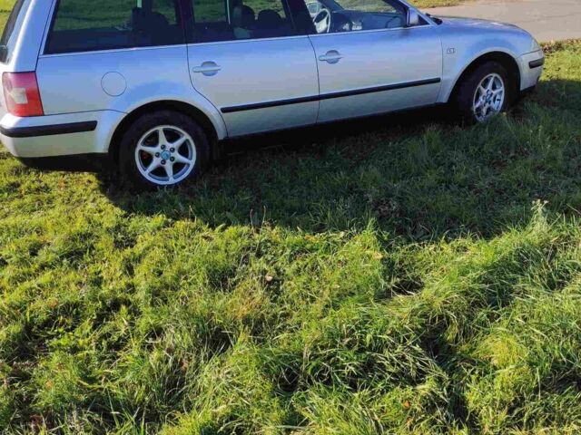 Серый Фольксваген Пассат Вариант, объемом двигателя 1.6 л и пробегом 230 тыс. км за 5400 $, фото 2 на Automoto.ua