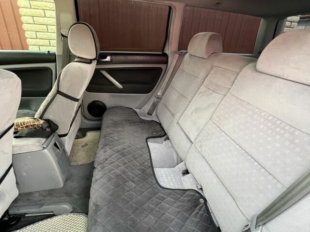 Сірий Фольксваген Пассат Варіант, об'ємом двигуна 1.6 л та пробігом 310 тис. км за 4300 $, фото 15 на Automoto.ua