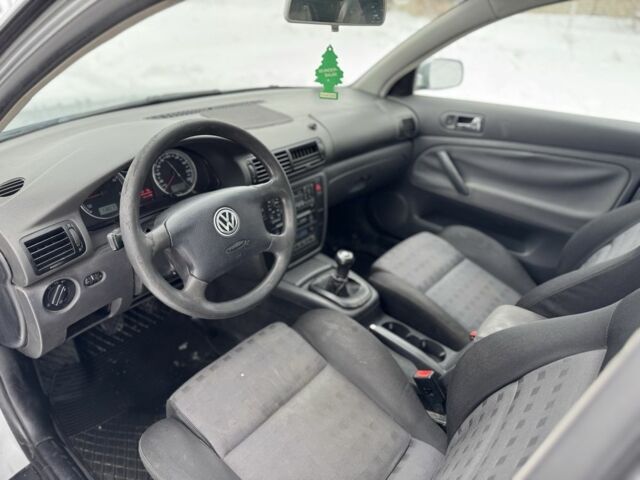 Серый Фольксваген Пассат Вариант, объемом двигателя 1.9 л и пробегом 328 тыс. км за 2050 $, фото 7 на Automoto.ua