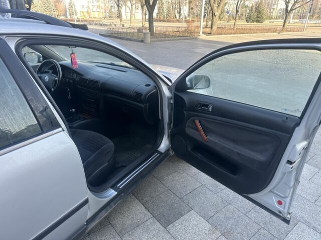 Сірий Фольксваген Пассат Варіант, об'ємом двигуна 1.9 л та пробігом 272 тис. км за 2600 $, фото 5 на Automoto.ua