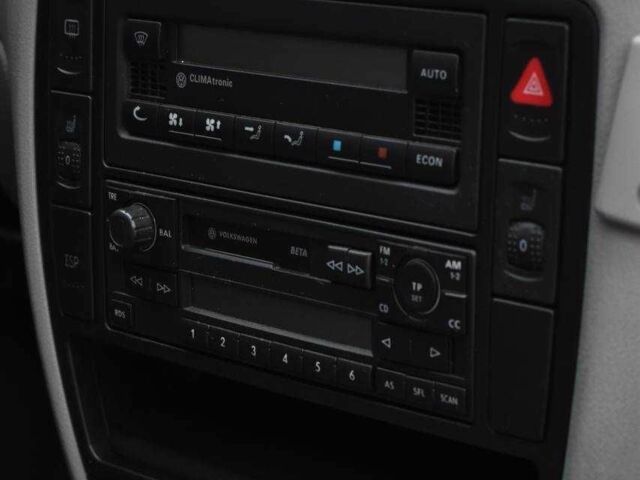 Серый Фольксваген Пассат Вариант, объемом двигателя 1.6 л и пробегом 205 тыс. км за 6250 $, фото 10 на Automoto.ua