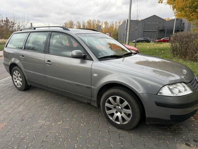 Серый Фольксваген Пассат Вариант, объемом двигателя 1.9 л и пробегом 290 тыс. км за 1800 $, фото 1 на Automoto.ua