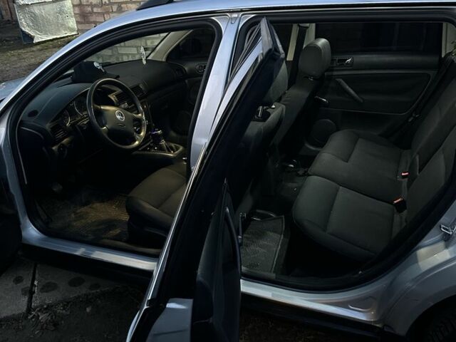 Серый Фольксваген Пассат Вариант, объемом двигателя 1.6 л и пробегом 245 тыс. км за 2200 $, фото 8 на Automoto.ua