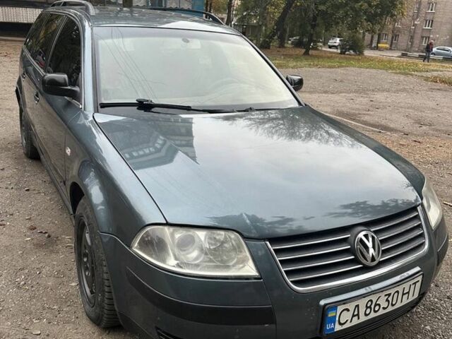 Серый Фольксваген Пассат Вариант, объемом двигателя 1.9 л и пробегом 280 тыс. км за 2900 $, фото 1 на Automoto.ua