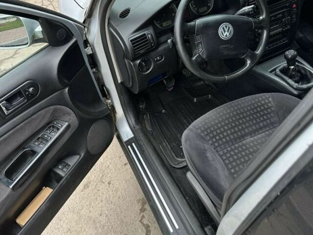 Серый Фольксваген Пассат Вариант, объемом двигателя 1.9 л и пробегом 200 тыс. км за 2300 $, фото 3 на Automoto.ua