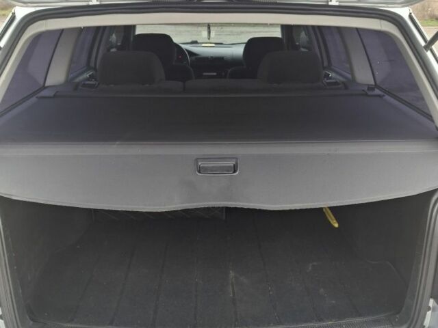 Сірий Фольксваген Пассат Варіант, об'ємом двигуна 2 л та пробігом 215 тис. км за 4500 $, фото 16 на Automoto.ua