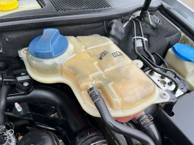 Серый Фольксваген Пассат Вариант, объемом двигателя 1.9 л и пробегом 438 тыс. км за 3600 $, фото 9 на Automoto.ua