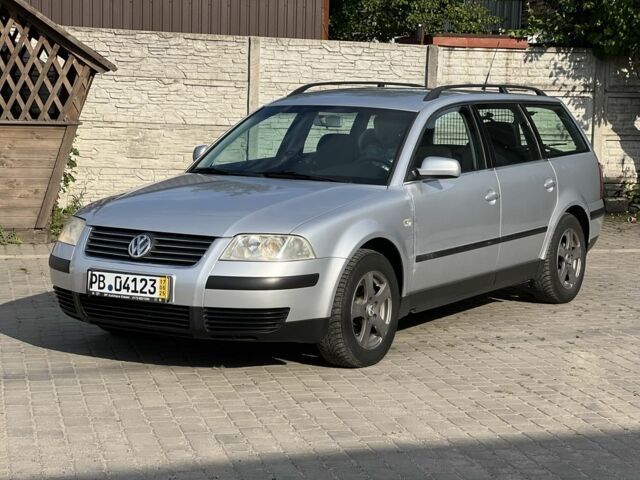 Серый Фольксваген Пассат Вариант, объемом двигателя 0 л и пробегом 198 тыс. км за 4400 $, фото 1 на Automoto.ua