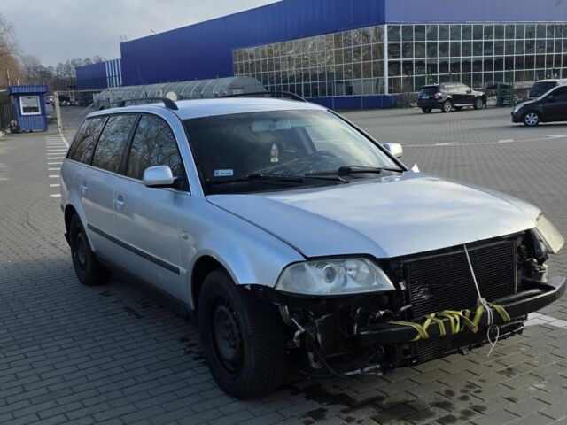 Серый Фольксваген Пассат Вариант, объемом двигателя 2 л и пробегом 444 тыс. км за 999 $, фото 2 на Automoto.ua