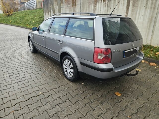 Фольксваген Пассат Варіант 2003 у Житомирі на Automoto.ua Сірий Фольксваген Пассат Варіант, об'ємом двигуна 1.9 л та пробігом 300 тис. км за 2100 $, фото 3 на Automoto.ua