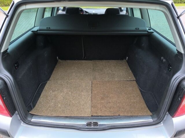 Сірий Фольксваген Пассат Варіант, об'ємом двигуна 1.6 л та пробігом 118 тис. км за 5700 $, фото 22 на Automoto.ua