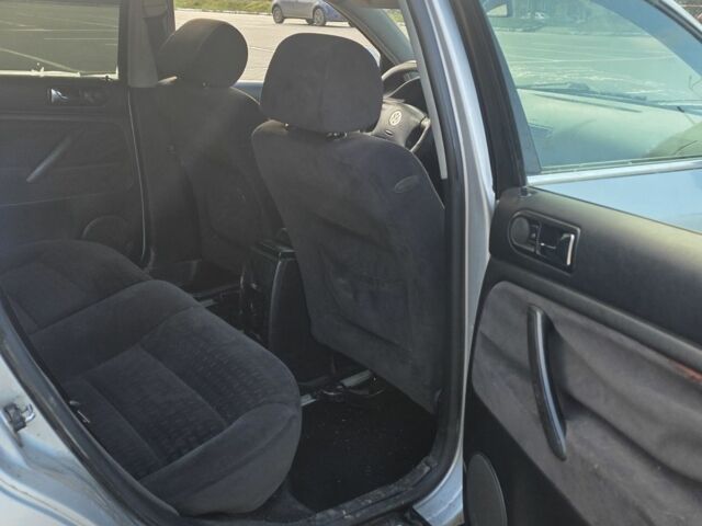 Серый Фольксваген Пассат Вариант, объемом двигателя 2 л и пробегом 444 тыс. км за 999 $, фото 7 на Automoto.ua