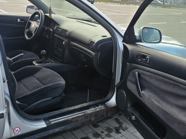 Серый Фольксваген Пассат Вариант, объемом двигателя 2 л и пробегом 444 тыс. км за 999 $, фото 8 на Automoto.ua