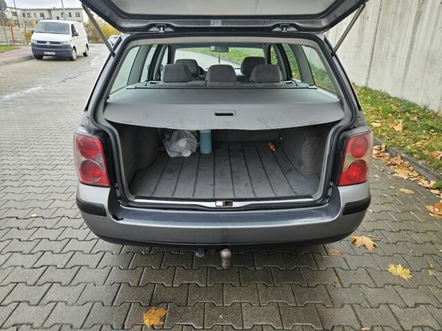 Фольксваген Пассат Варіант 2003 у Житомирі на Automoto.ua Сірий Фольксваген Пассат Варіант, об'ємом двигуна 1.9 л та пробігом 300 тис. км за 2100 $, фото 17 на Automoto.ua