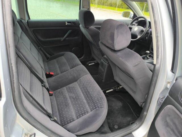 Сірий Фольксваген Пассат Варіант, об'ємом двигуна 1.6 л та пробігом 118 тис. км за 5700 $, фото 19 на Automoto.ua