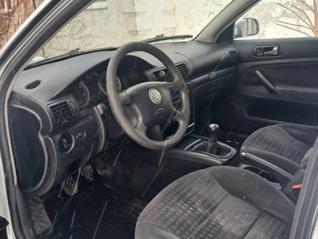 Сірий Фольксваген Пассат Варіант, об'ємом двигуна 1.9 л та пробігом 390 тис. км за 2250 $, фото 4 на Automoto.ua