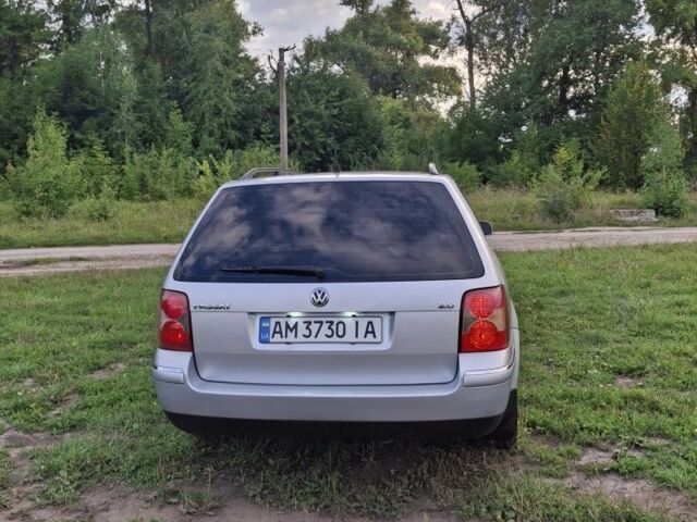 Сірий Фольксваген Пассат Варіант, об'ємом двигуна 2 л та пробігом 245 тис. км за 5300 $, фото 3 на Automoto.ua