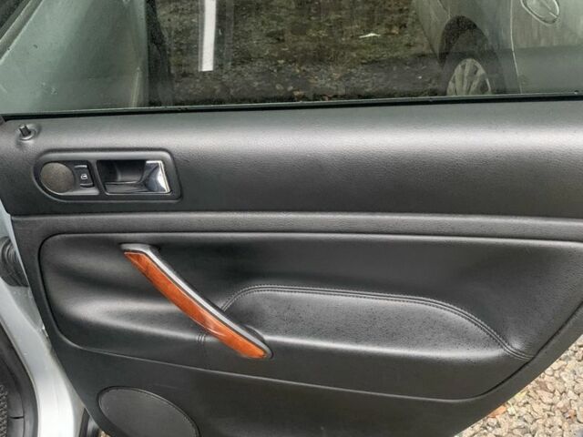 Серый Фольксваген Пассат Вариант, объемом двигателя 2.5 л и пробегом 389 тыс. км за 3000 $, фото 20 на Automoto.ua