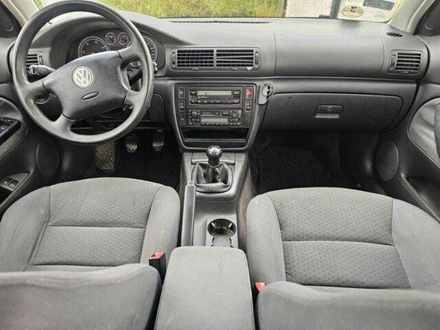 Серый Фольксваген Пассат Вариант, объемом двигателя 1.9 л и пробегом 266 тыс. км за 1400 $, фото 6 на Automoto.ua