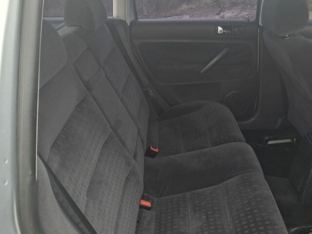 Сірий Фольксваген Пассат Варіант, об'ємом двигуна 2 л та пробігом 215 тис. км за 4500 $, фото 13 на Automoto.ua