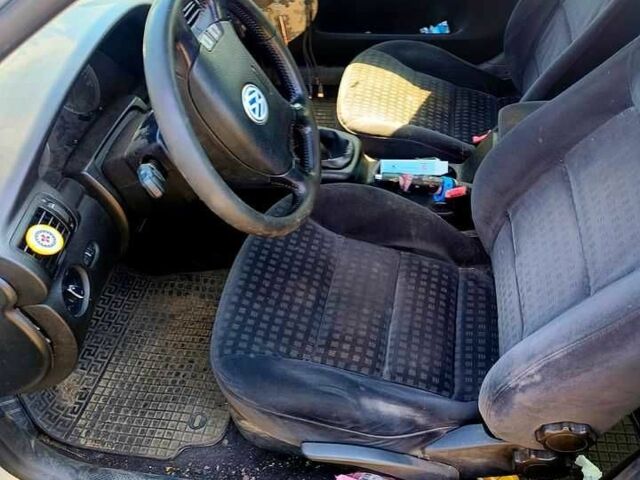 Серый Фольксваген Пассат Вариант, объемом двигателя 1.9 л и пробегом 240 тыс. км за 2022 $, фото 1 на Automoto.ua