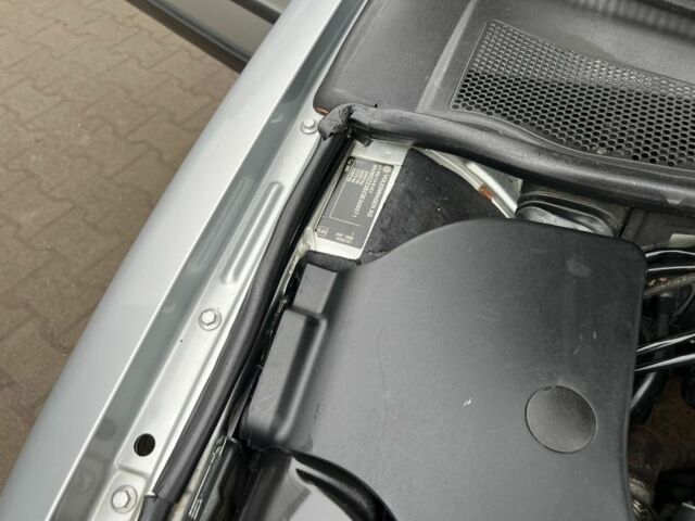 Серый Фольксваген Пассат Вариант, объемом двигателя 1.9 л и пробегом 438 тыс. км за 3600 $, фото 10 на Automoto.ua