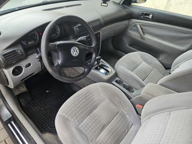 Фольксваген Пассат Варіант 2003 у Житомирі на Automoto.ua Сірий Фольксваген Пассат Варіант, об'ємом двигуна 1.9 л та пробігом 300 тис. км за 2100 $, фото 9 на Automoto.ua