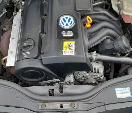 Сірий Фольксваген Пассат Варіант, об'ємом двигуна 1.6 л та пробігом 161 тис. км за 4850 $, фото 12 на Automoto.ua