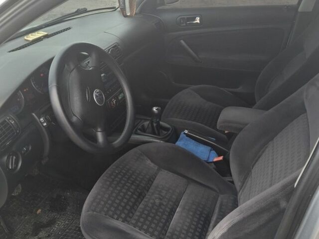 Сірий Фольксваген Пассат Варіант, об'ємом двигуна 2 л та пробігом 215 тис. км за 4500 $, фото 15 на Automoto.ua