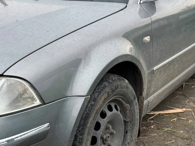 Сірий Фольксваген Пассат Варіант, об'ємом двигуна 2.5 л та пробігом 280 тис. км за 3600 $, фото 2 на Automoto.ua