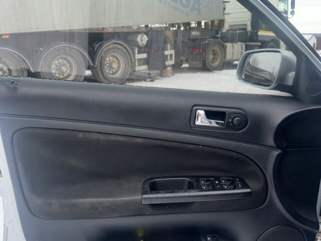 Серый Фольксваген Пассат Вариант, объемом двигателя 1.9 л и пробегом 295 тыс. км за 3999 $, фото 11 на Automoto.ua